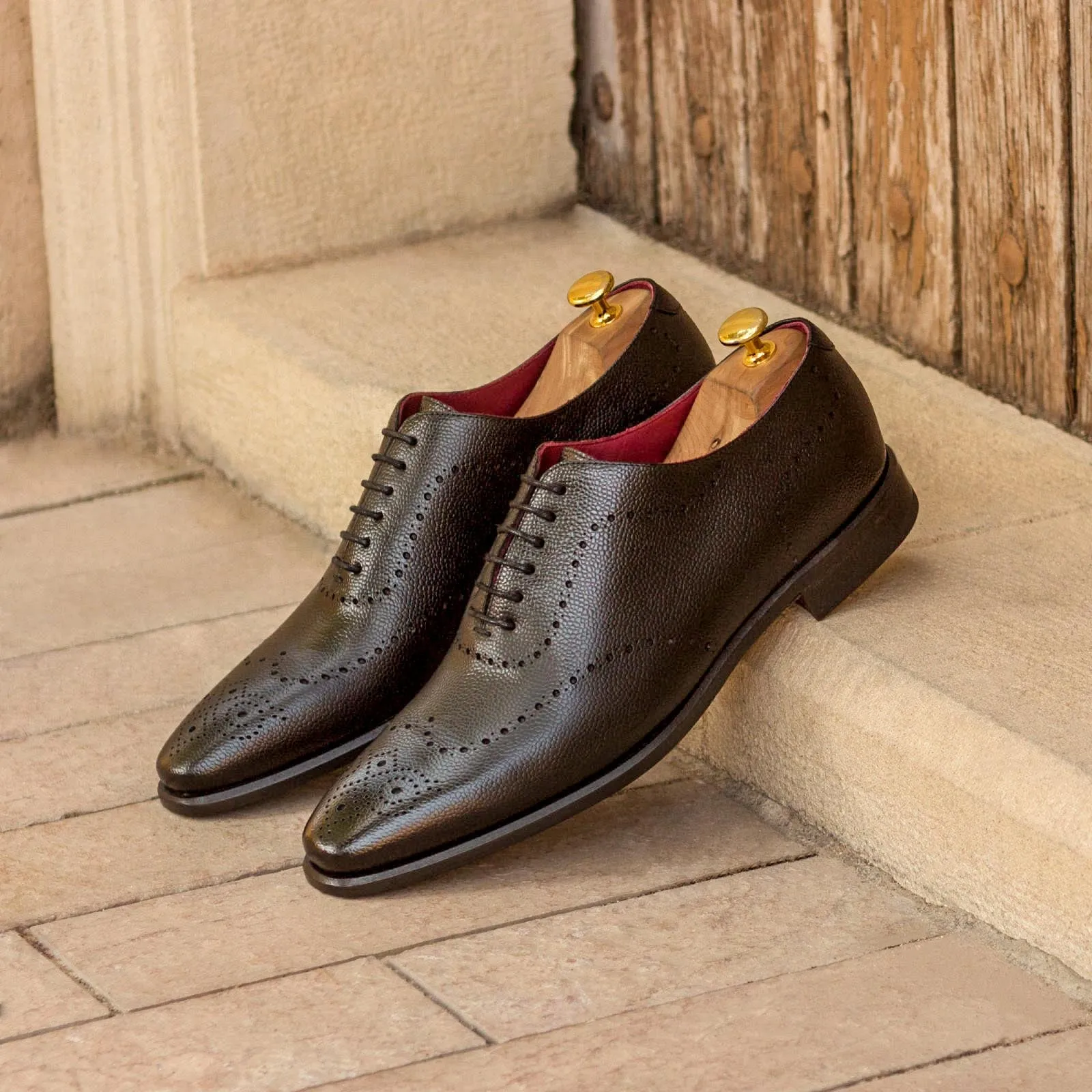 DapperFam Giuliano in Black Men's Italian Pebble Grain Leather Whole Cut