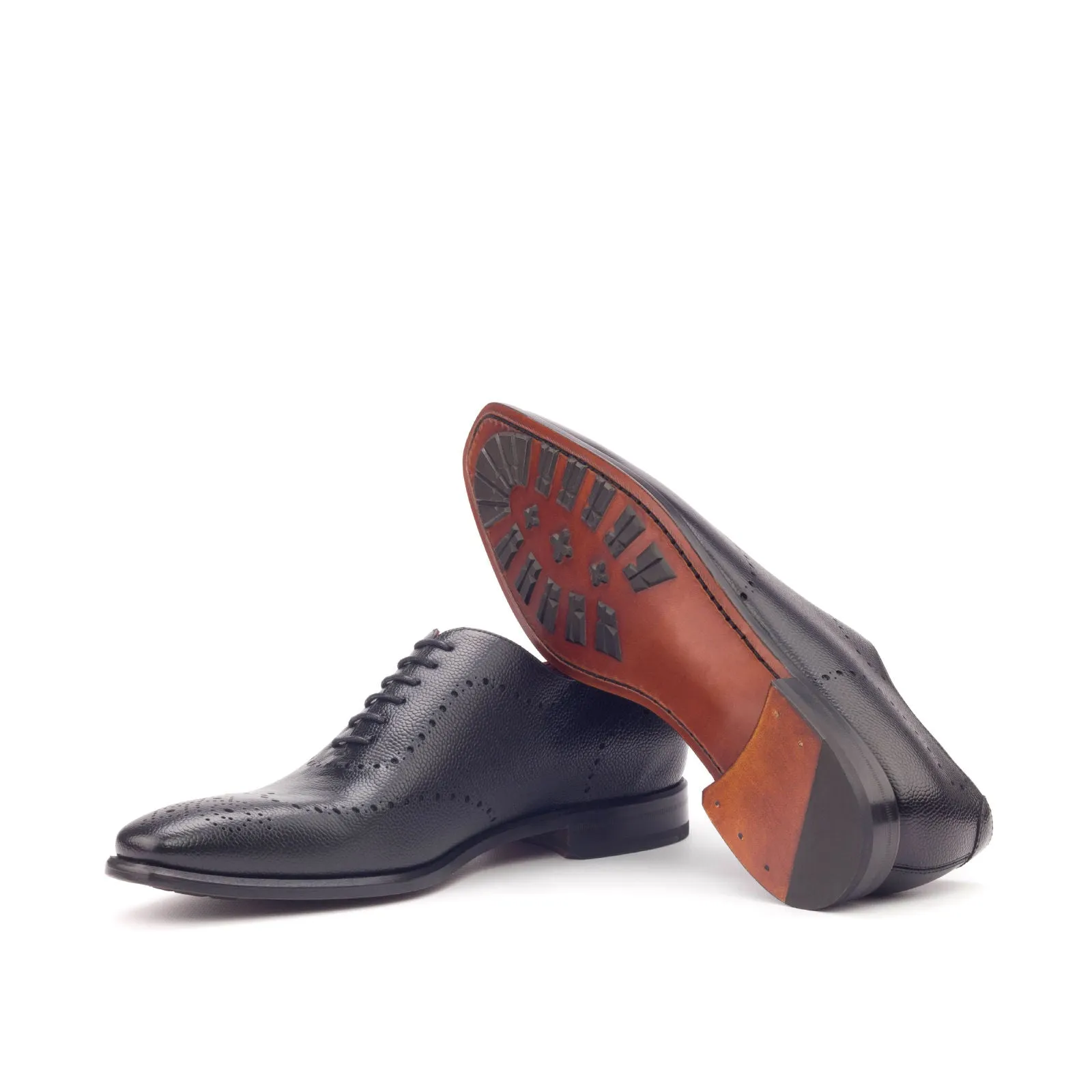 DapperFam Giuliano in Black Men's Italian Pebble Grain Leather Whole Cut